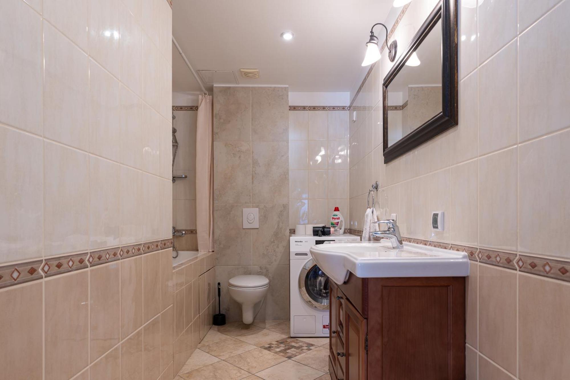Old Town - Rueuetli Apartamento